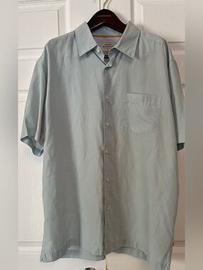 Quiksilver Waterman Light Blue Short Sleeve Button Up Shirt Men’s Large